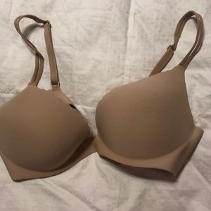 Victoria’s Secret Bra 38C